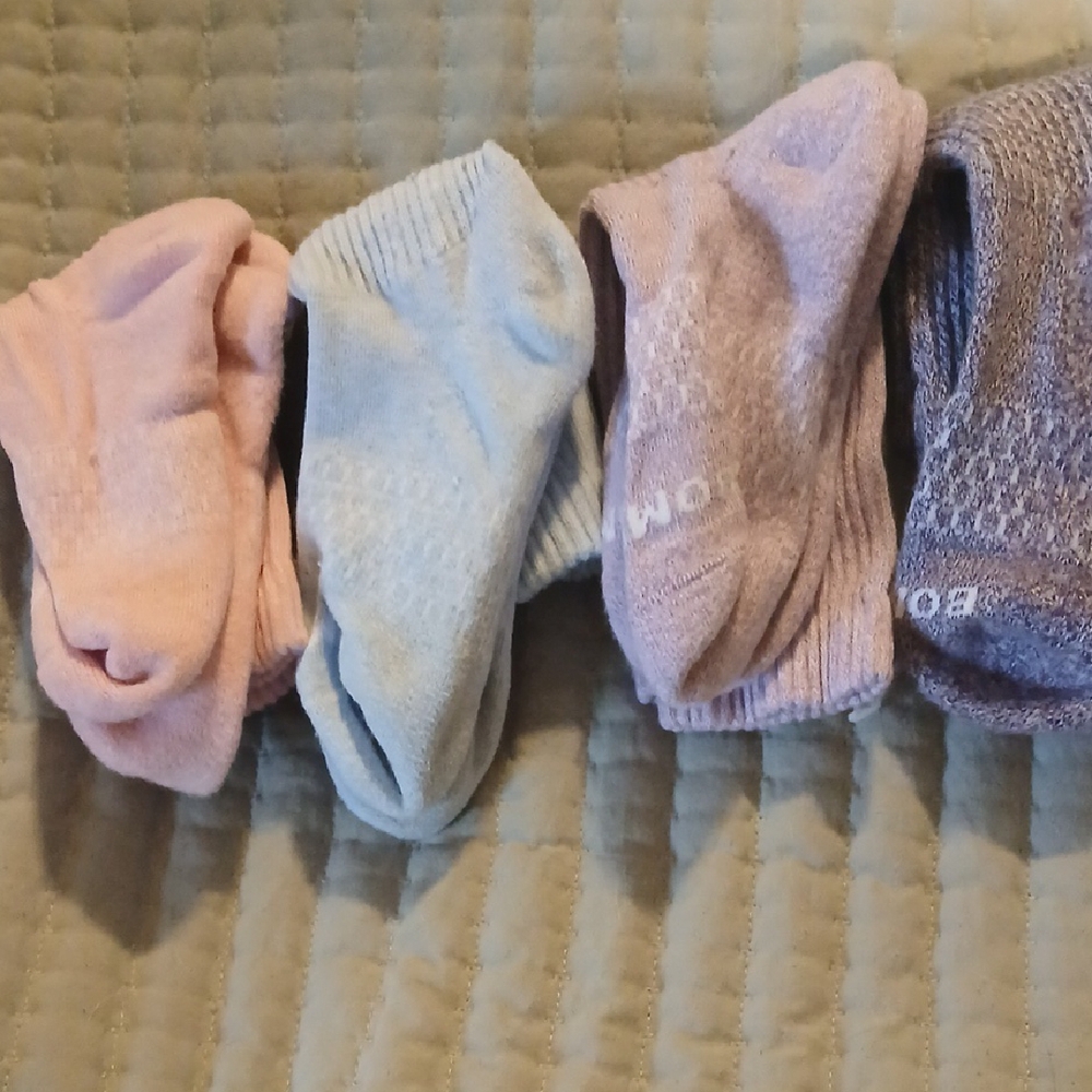Multi-Color Socks Set